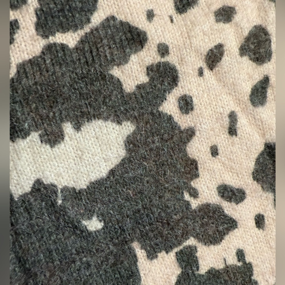 Missguided Cozy Cow Print Cropped Button Up Cardigan - Picture 8 of 8